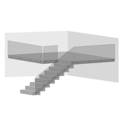 Балюстрада на лестнице скошена,второй свет закреплен горизонтально.